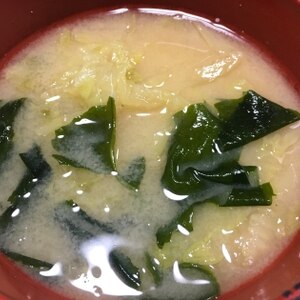 白菜とわかめのお味噌汁♬